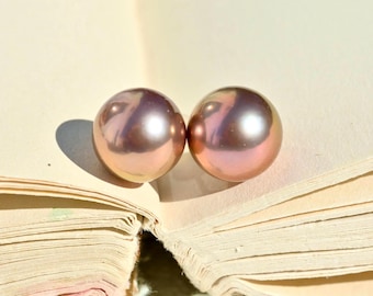 Freshwater Pearl Studs: Solid 18K Gold, 10.7mm, Bronze Red Pistachio, AAA+, Metallic
