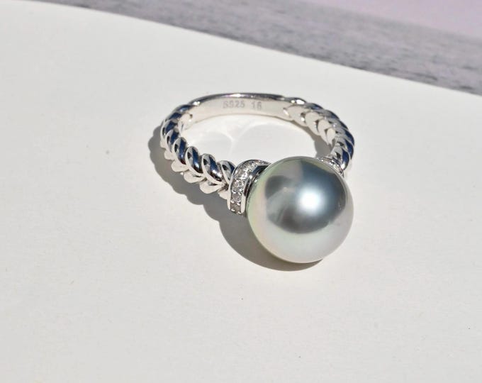 11.3mm Pastel Silver Green Tahitian Pearl Ring: Sterling Silver, 7 US Size, AAA
