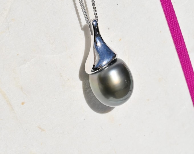 Tahitian Pearl Pendant Necklace: Silver Chain, 13mm, AAA, Removable, Modern Pearl Necklace