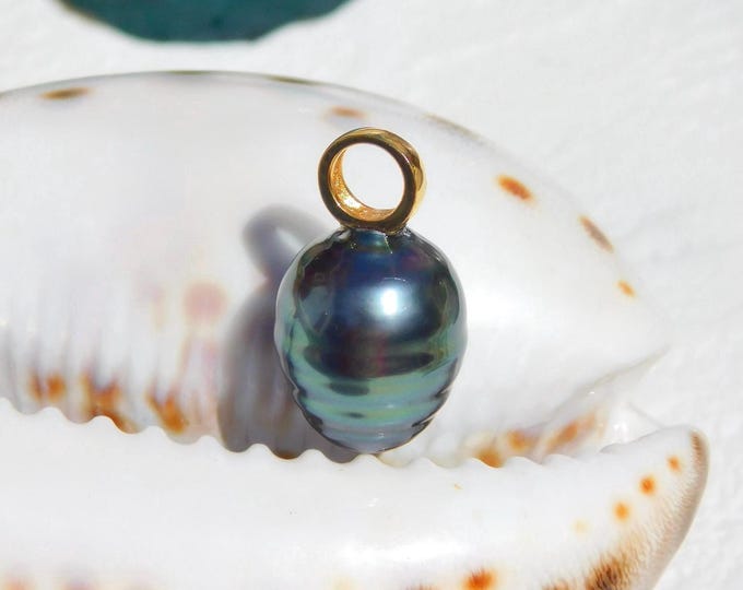 Rich Peacock Circled Tahitian Pearl Pendant | 11.5 * 14mm | Peacock | Solid 18k Gold | AAA | Single Pearl Pendant | Saltwater Pearl | Au750