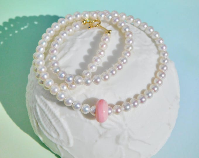 4.5mm Freshwater Pearls with Pink Shell Pendant Necklace | Baby Pink Queen Conch Shell | Solid 18kt Gold | AAA+ | Au750 | 16.5 Inches