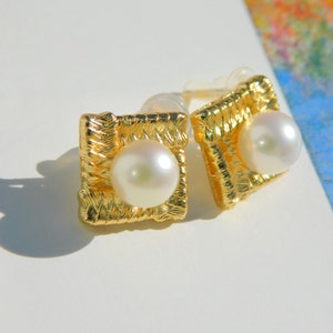 Vermeil Japanese Akoya Pearl Earrings Rhombus Earrings Saltwter Pearls AAA 7.2mm Beige Japanese Saltwater Pearls Modern Design image 6