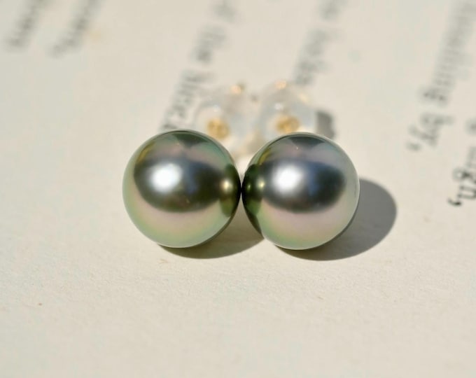 9.2mm Tahitian Pearl Studs: Solid 18K Gold, Sage Green, AAA Luster