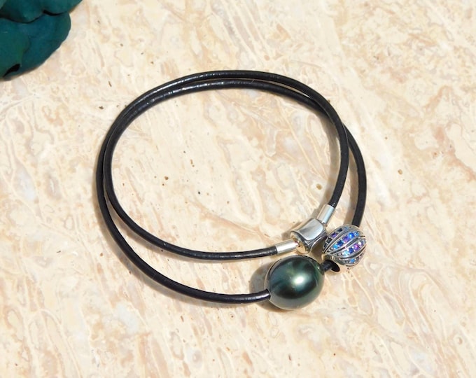 Leather & Tahitian Pearl Necklace: Sterling Silver Bead, Oval, AA+, 13.4mm