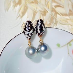 Tahitian Pearl and Seashell Earrings | Solid 18K Gold | Gray | Black and White |  AAA | Tahitian Drop Earrings | Au750 | Gray Blue