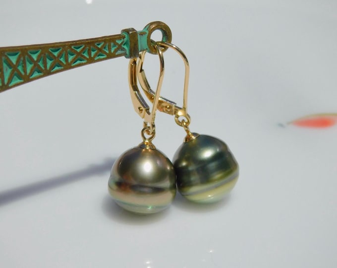 Rare Color Pistachio Circled Tahitian Pearl Earrings | Solid 18K Gold Lever Back | 11mm | Tahitian Pearls  | Green | Drop Earrings | Au750