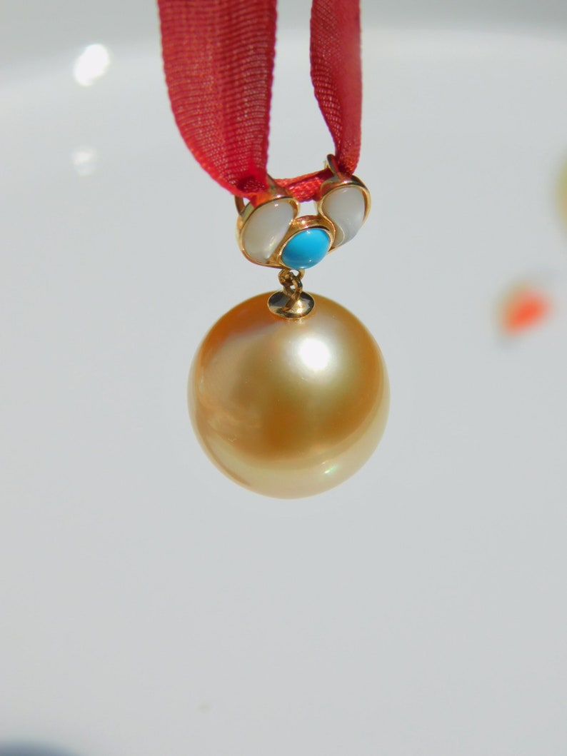 13mm Light Golden South Sea Pearl Pendant Solid 18K Gold Bail AAA Mother of Pearl and Turquoise Saltwater Pearl Pendant image 3