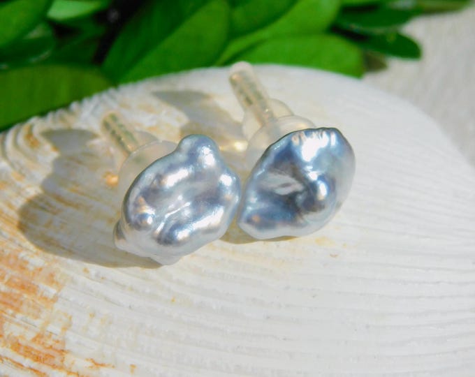 Tahitian Keshi Pearl Studs | Light Silver Gray | 8 *10.7mm | Tahitian Pearls | AAA | Baroque Pearls | Solid 18kt White Gold | Black Pearls