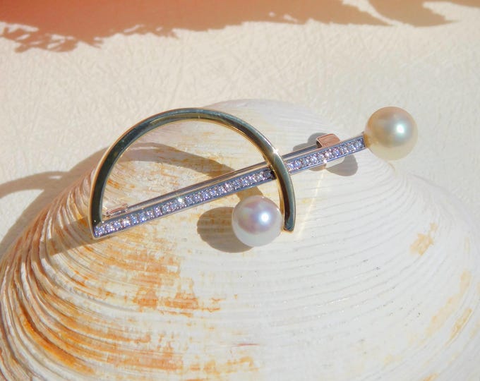 Sterling Silver Akoya Pearl Pin/Brooch: Pastel Cream, Blue, Two Tone, Saltwater