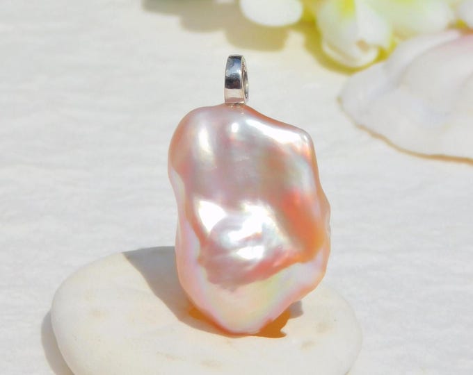 Pink Blush Baroque Pearl Pendant | Metallic | Rare Color | 19mm *28mm | Solid 18K White Gold Bail ( No Chain) | Freshwater Pearl | Fireball