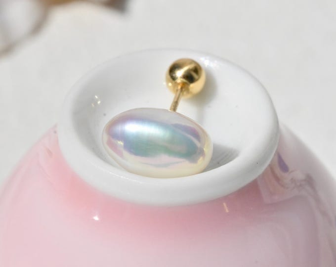 Single ONE Freshwater Keshi Pearl Stud: Solid 18K Gold Screw-back, Second Piercing, 6*10mm