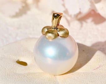 13.4mm Freshwater Pearl Pendant: Solid 18K Gold, White, AAA
