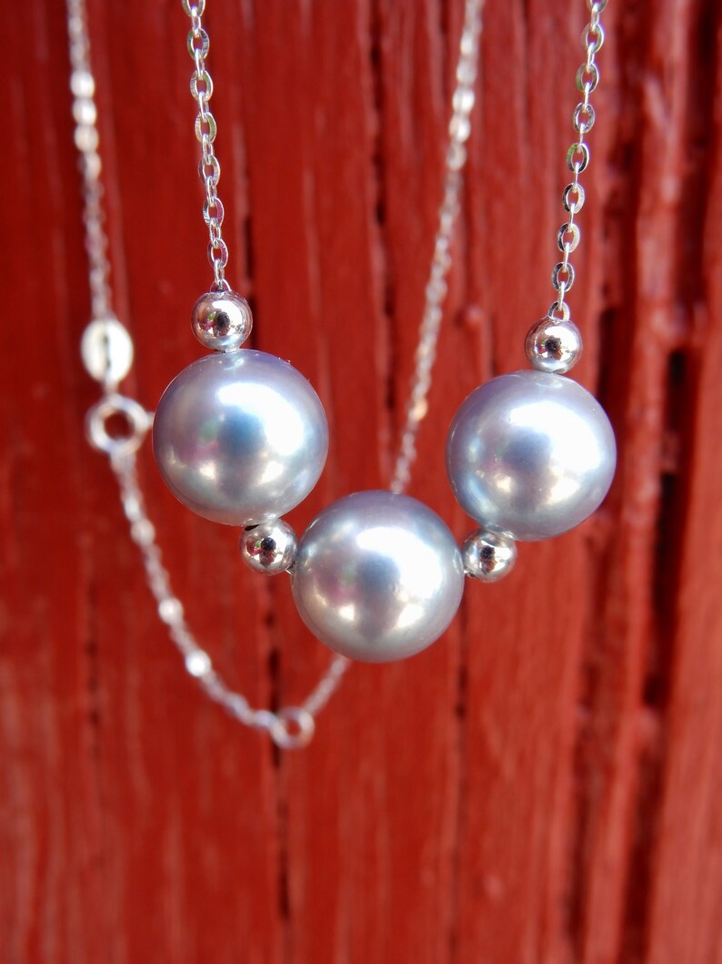 Ready to Ship Dainty Saltwater Pearls 9mm Three Akoya Blue Pearl 18k White Gold Chain Necklace Floating Pearls