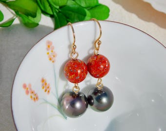 12.7mm Tahitian Pearl Earrings | Solid 18kt Gold | AAA | Au750 | Big Black Pearl Drop Earrings | Green Black | Lacquer Beads | Red | Green