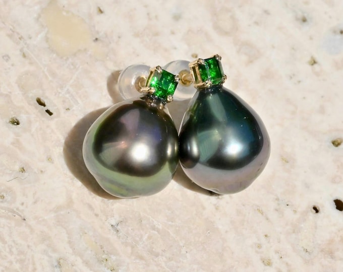 11.4mm Tahitian Pearl Studs: Natural Tsavorite, Gem Green, AAA, Solid 14K Gold, Au585