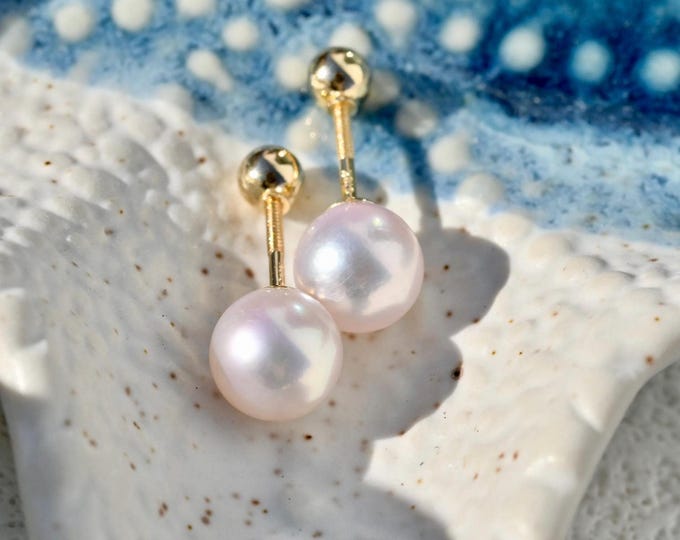 7mm Akoya Pearl Screw Back Studs: Solid 18k Yellow Gold, AAA, Saltwater Pearl Studs, White