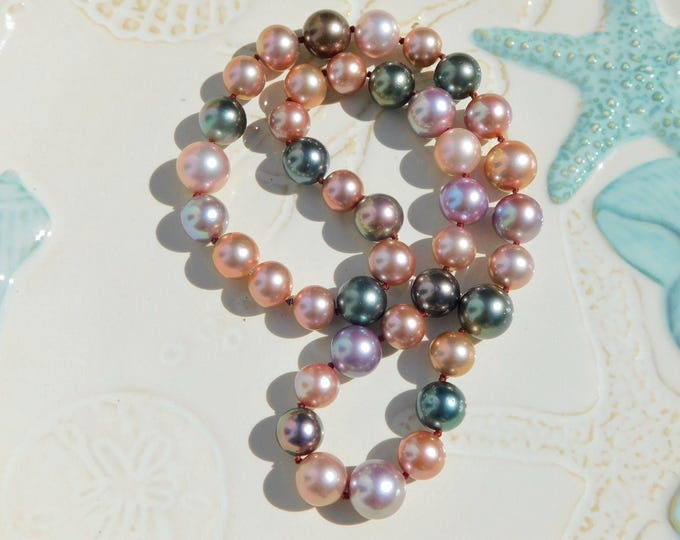 Round Tahitian and Freshwater Pearl Necklace | Black Pearls | AAA+ | 19 inches | Hidden Clasp | Metallic Pink | Mauve | Lavender| Green