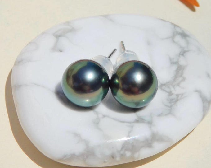 9.6mm Tahitian Pearl Studs | Gem Green | AAA | Round | Solid 18k White Gold | South Sea Pearl | Tahitian Pearl | Black Pearl Studs | Au750