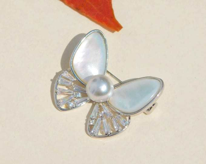Butterfly Brooch with Pastel Blue Akoya Pearl | Mother-of-Pearl | White Gold Plated | AAA | Butterfly Pin | Saltwater Pearl | Rhinestone