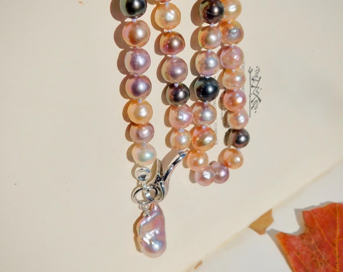 25 Inches Kasumi-like Pearl Necklace | Tahitian Pearls | Baroque Pearl | Metallic | Mauve | Black | AAA | Silver Wing Clasp | Lariat