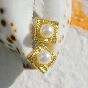 Vermeil Japanese Akoya Pearl Earrings Rhombus Earrings Saltwter Pearls AAA 7.2mm Beige Japanese Saltwater Pearls Modern Design image 4