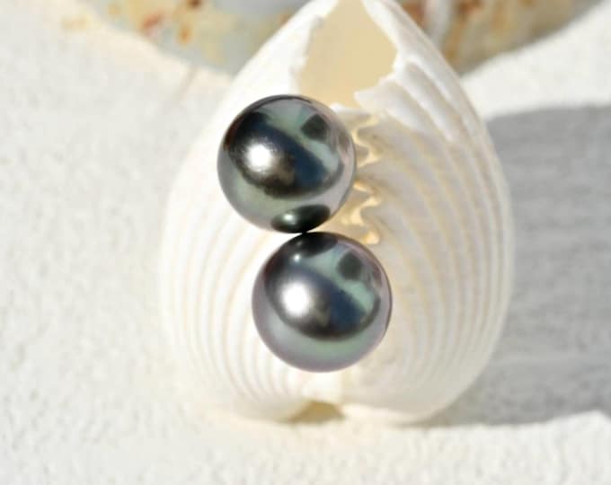10mm Tahitian Pearl Studs: Aubergine Black, AAA,  Solid 18K Gold Studs, Black Pearls