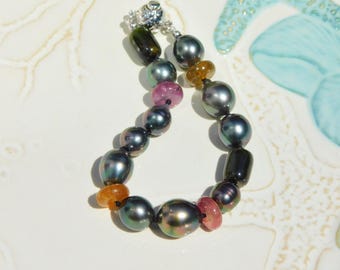 Tahitian Pearl with Tourmaline Bracelet | 8.8-11.5mm | 6.5 inches Wrist | Saltwater Pearl Bracelet | South Sea Pearl | Black Pearl