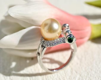 10.3mm Light Golden South Sea Pearl Ring: Sterling Silver, Cluster and Bar, Green CZ, 7 US Size, AAA