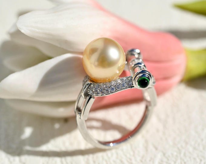 10.3mm Light Golden South Sea Pearl Ring: Sterling Silver, Cluster and Bar, Green CZ, 7 US Size, AAA
