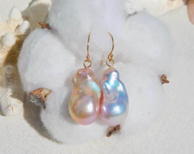 Mismatched Baroque Freshwater Pearl Earrings | Solid 18k Gold | Pastel Lavender | Golden Blush | Pearl Drop Earrings | Unmatched | AAA