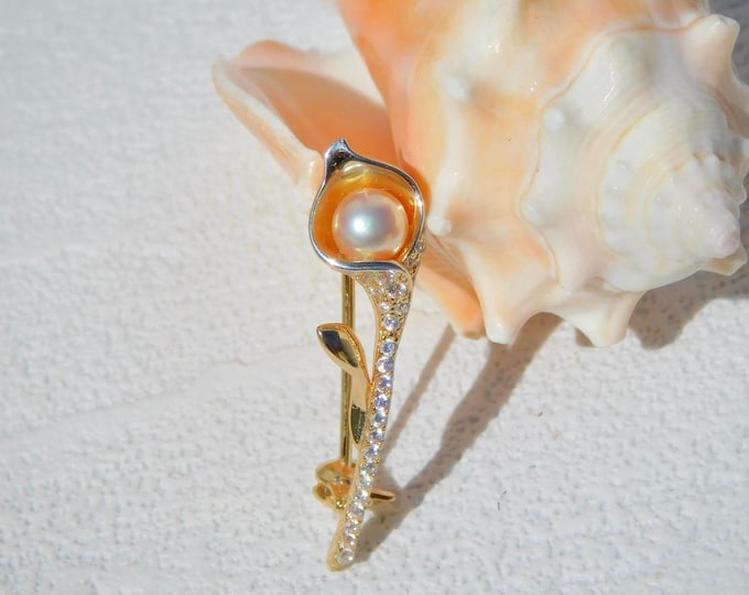 Small Vermeil Tulip Brooch | Akoya Pearl | AAA+ | White with Pink | Tulip |  Flower Pin | Saltwater Pearl Flower Pin | Gold Plated Silver