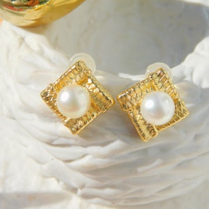 Vermeil Japanese Akoya Pearl Earrings Rhombus Earrings Saltwter Pearls AAA 7.2mm Beige Japanese Saltwater Pearls Modern Design image 10