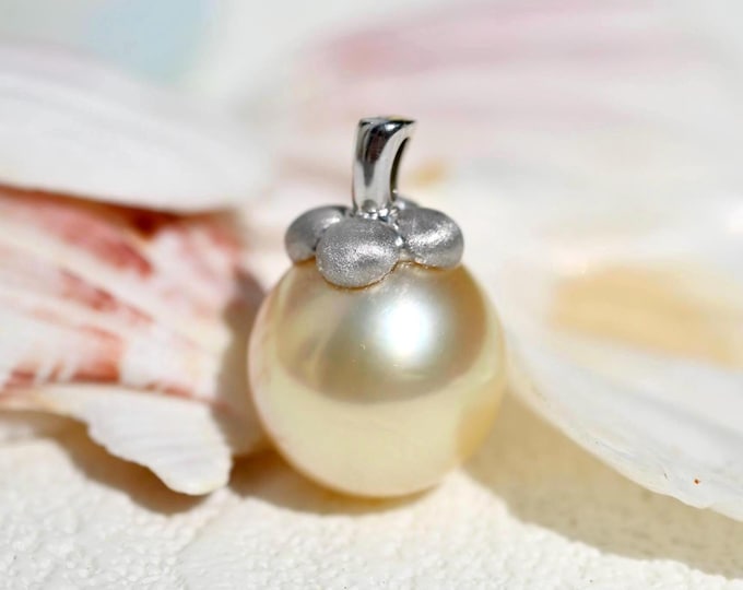 12.5mm Light Golden South Sea Pearl Pendant: Solid 18K White Gold ( no chain), AAA, Fruit Pendant