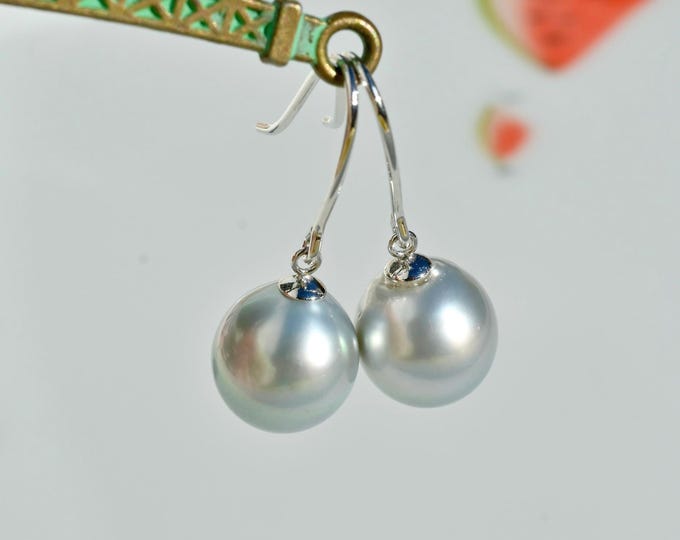 10.7mm Tahitian Pearl Earrings: Solid 18k White Gold, Pastel Silver Gray, AAA, Au750, Drop