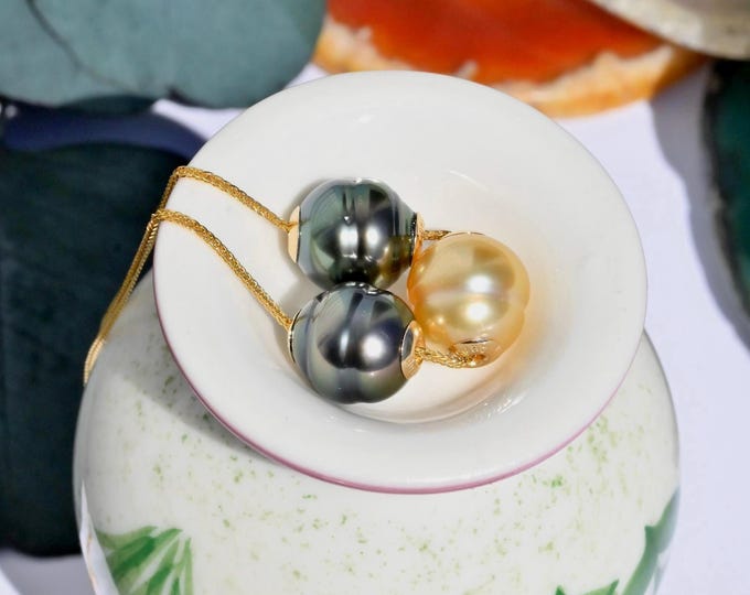 Floating Pearl Pendant Necklace: Three Circled Pearls, Adjustable Solid 18K Gold Pin-end Chain, Peacock, Golden