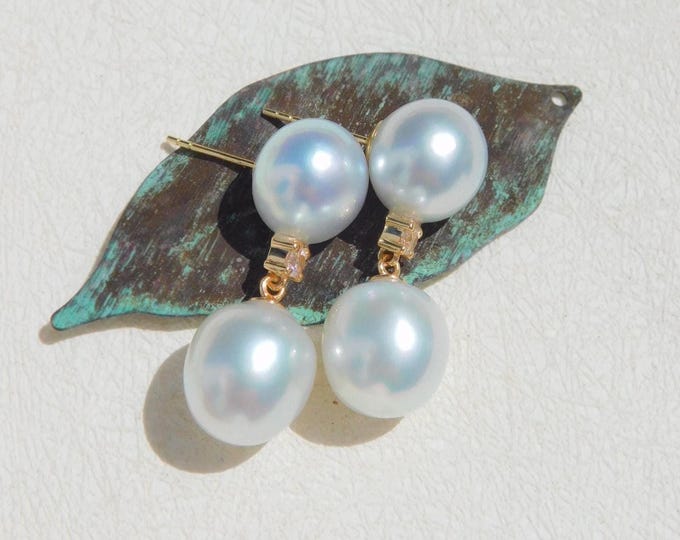 Double Pearl Drop Earrings | White South Sea Pearl Earrings | Solid 18kt Yellow Gold | Au750 | Australian Saltwater Pearls | Baroque | 11mm
