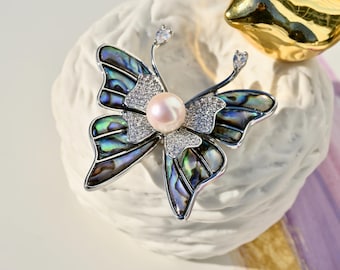 Abalone Shell Butterfly Brooch: Akoya Pearl, Alloy Pin, AAA, 8.7mm