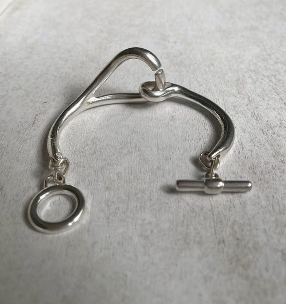 Vintage Silver Tone Interlocking Loop Bangle Brac… - image 4