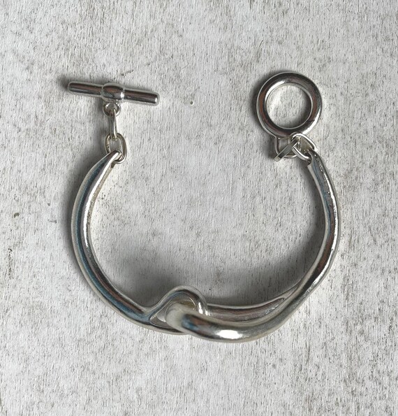 Vintage Silver Tone Interlocking Loop Bangle Brac… - image 3