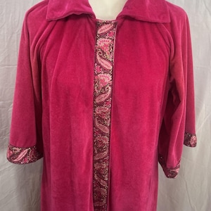 Vintage 60s Loungees Velour Robe Housecoat Hot Pink Paisley Ribbon Size Petite