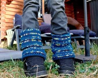 Pair of loose duck blue gaiters made entirely by hand, crochet!