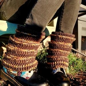 Pair of loose brown/orange gradient gaiters made entirely by hand, crochet image 3