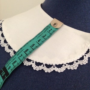 Removable white collar in vintage cotton sheet lined with a handmade spindle lace croquet for women image 10