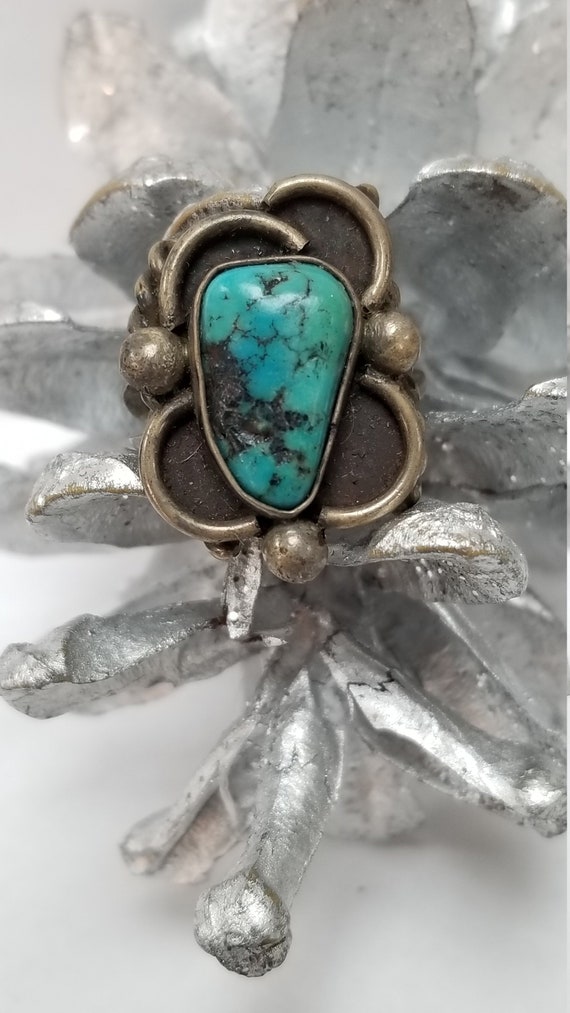 Unique vintage turquoise sterling ring
