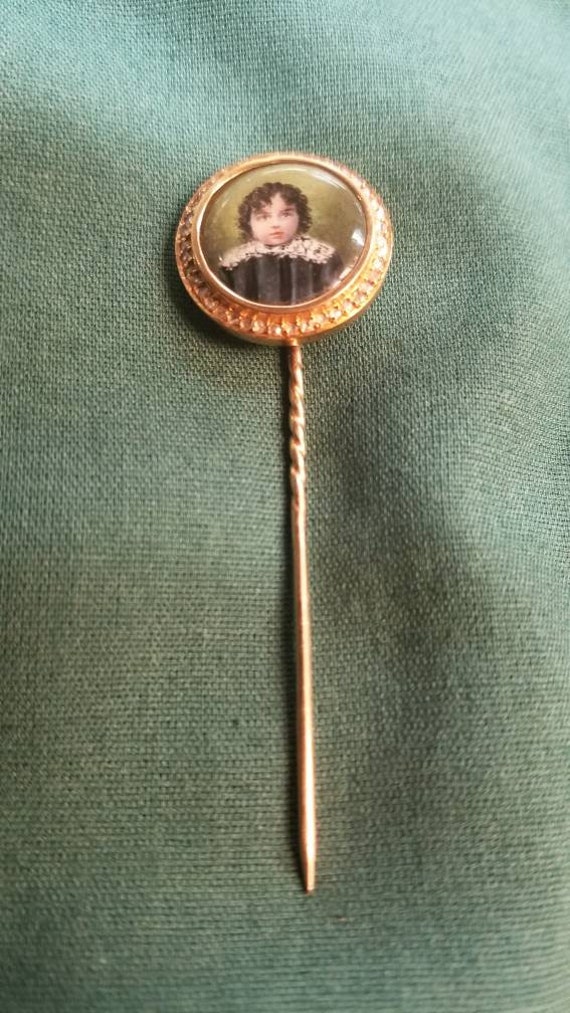 1800s 18kt gold painted porcelain pin. Georgian ro