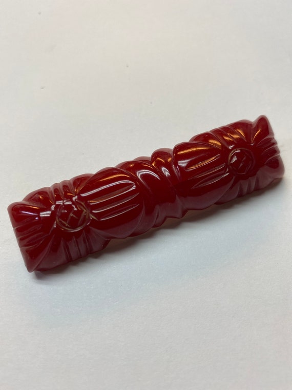 Vintage Red Carved Bakelite Bar Pin - image 3