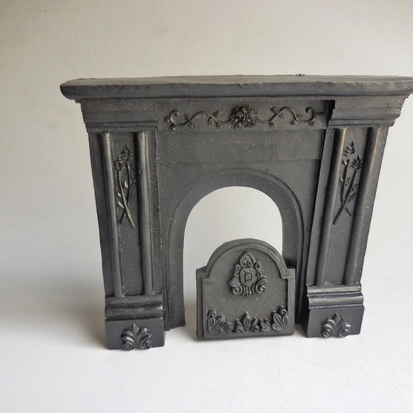Fireplace Mantel with Fire Back Plate ~ Retired ~ Dollhouse Miniature