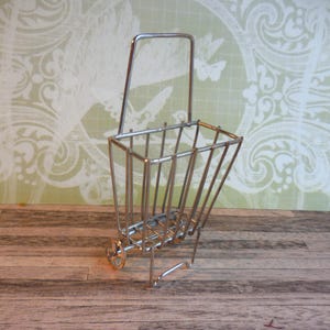 Metal Shopping Cart ~ Dollhouse Miniature
