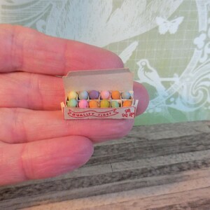 Ovos de Páscoa ~ Ovos Tingidos ~ Caixa de Ovos ~ Miniatura de Casa de Bonecas