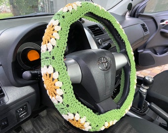 Crochet Daisy Steering Wheel Cover set for women + Gift car charms rear view mirror. Steering wheel cover boho. Car accessories for women